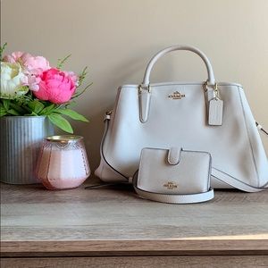 Pre-loved Coach Handbag & matching wallet